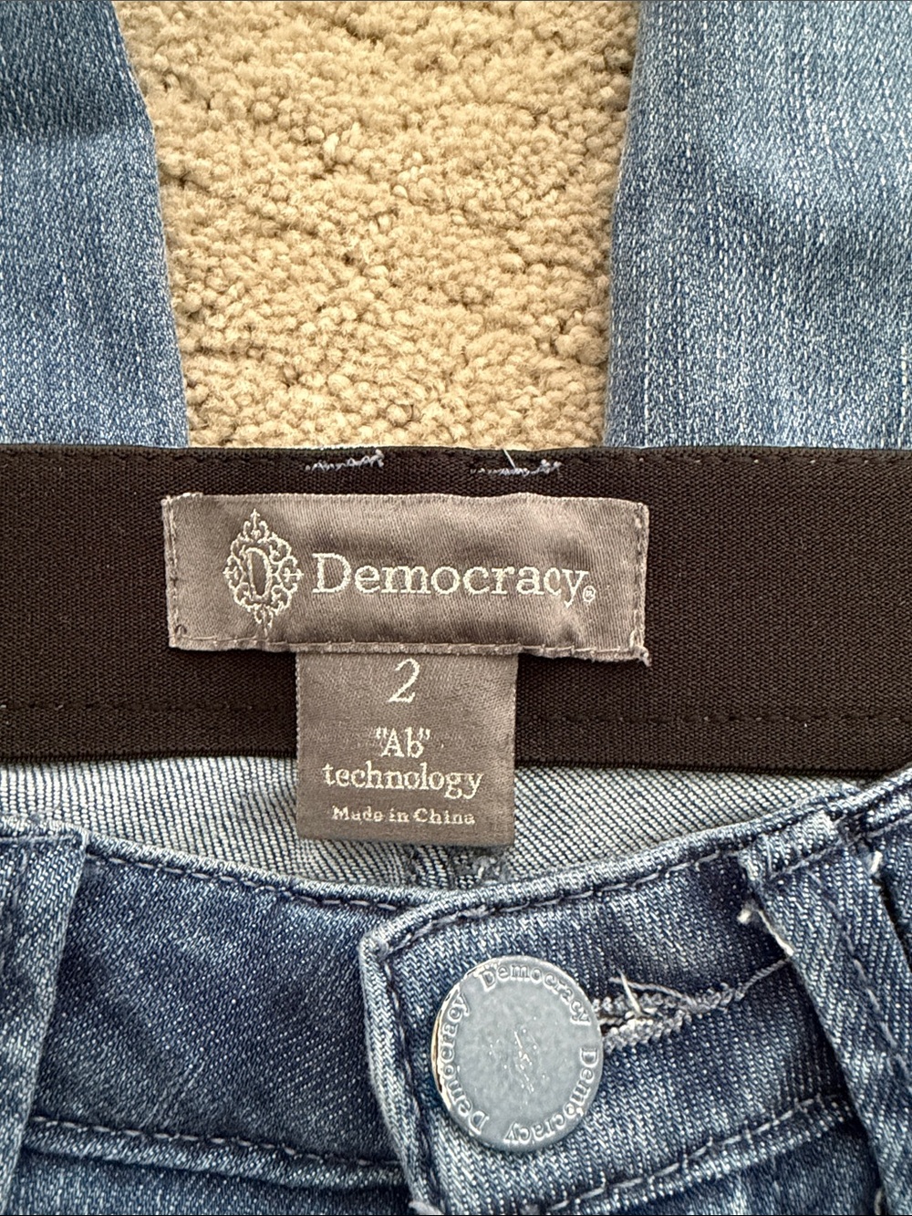 Democracy Light Blue Skinny Jeans with Frayed Ankle - Picture 2 of 3